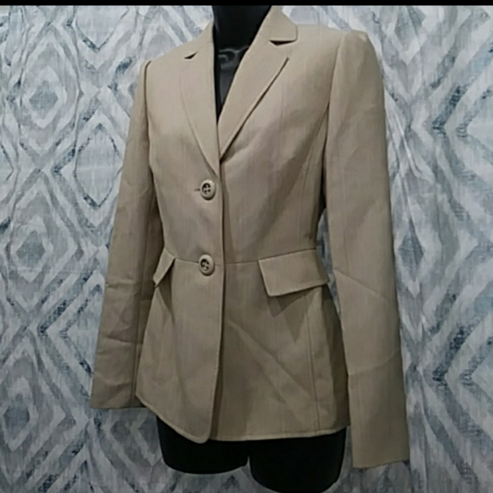 Tahari. Blazer Womens Size 4 Biege - Picture 5 of 7